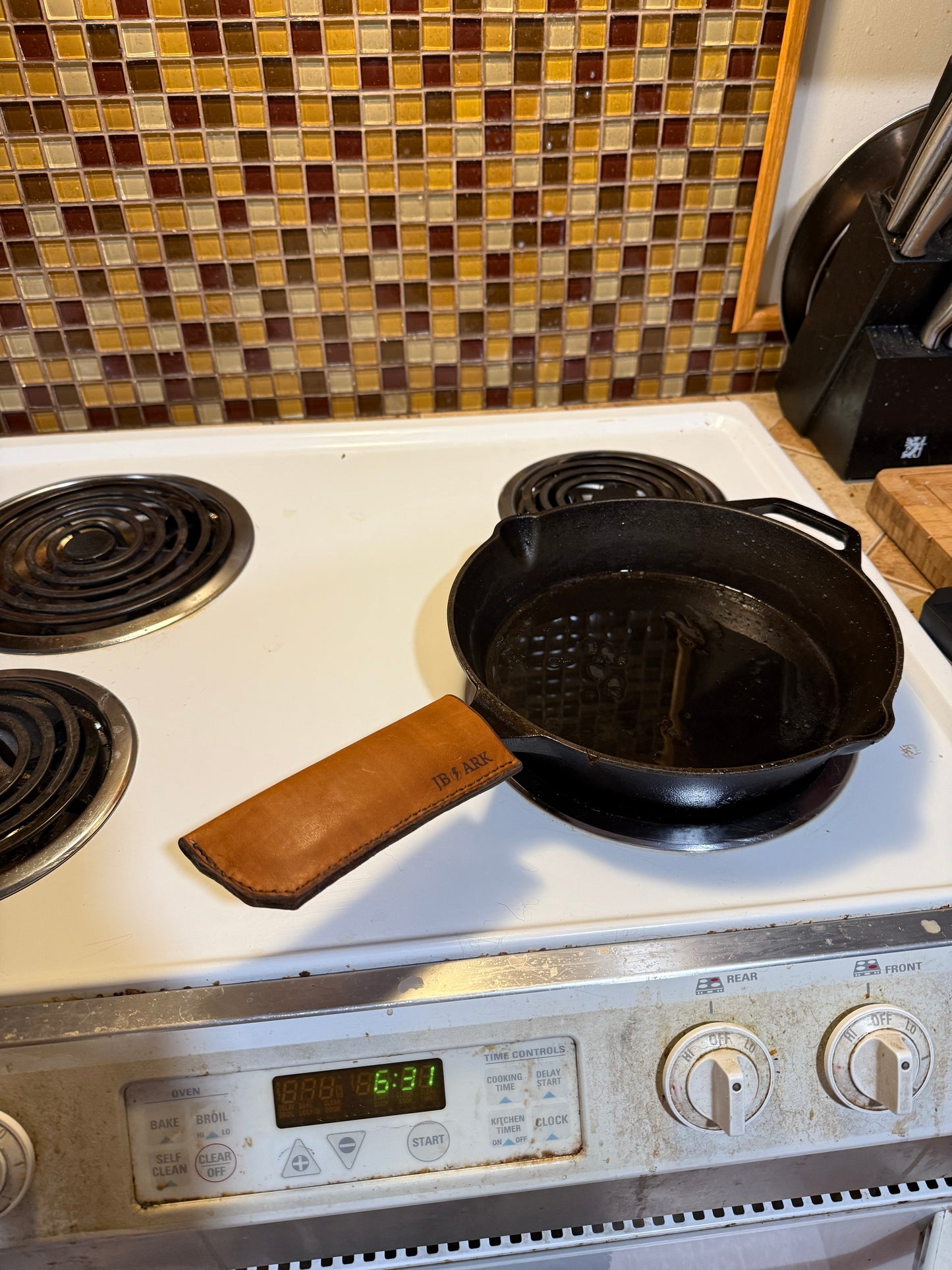 Handcraft Cast Iron Pot handles